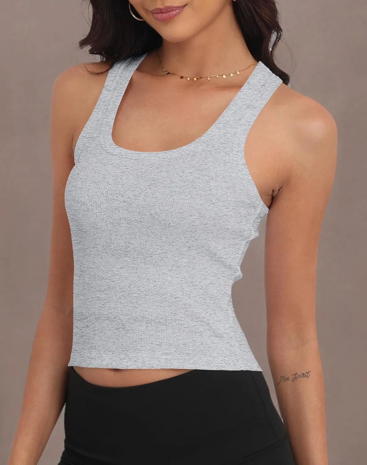 GEMBERA Women Sleeveless Scoop Neck Racerback Ribbed Knit Fitted Teen Basic Crop Tank Top Shirt